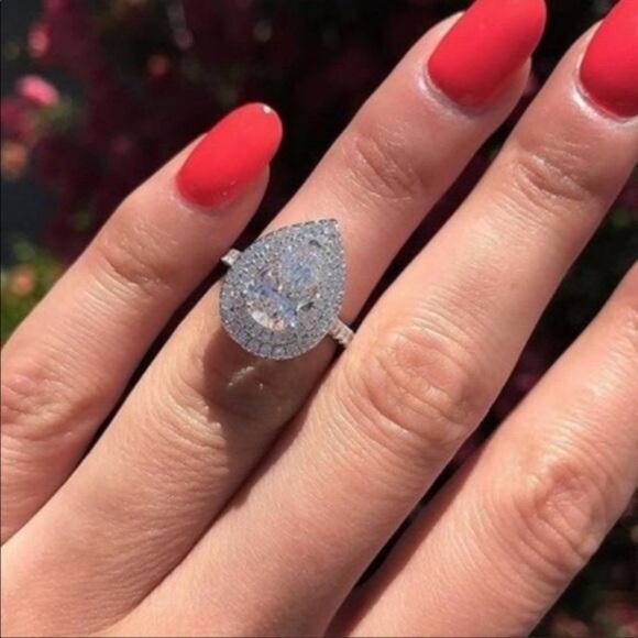 TEARDROP 925 STERLING SILVER PEAR CUT DIAMOND RING - Picture 2 of 5